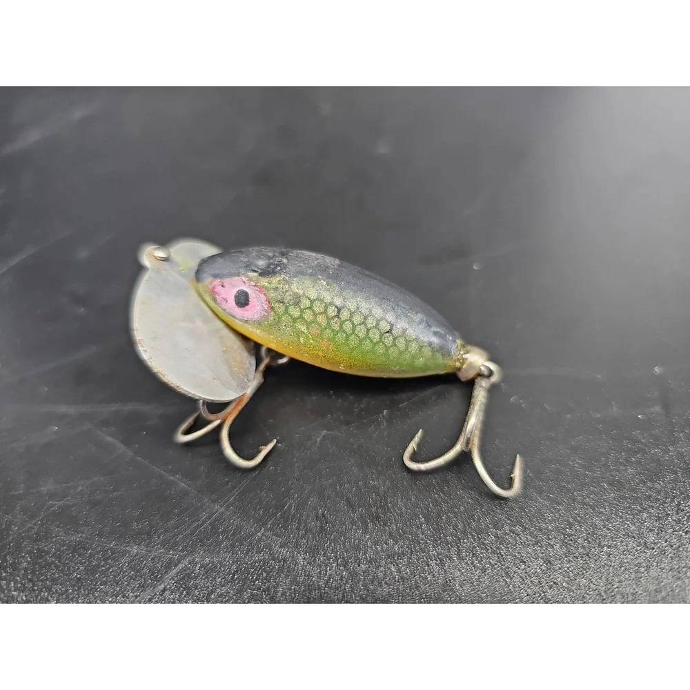 Early Jitterbug fishing lure